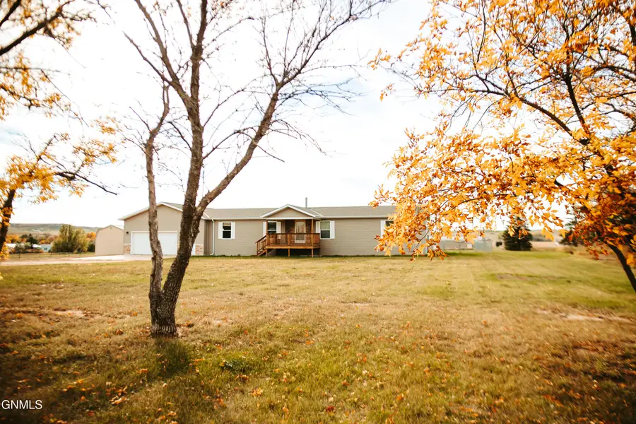 14 Sunrise Estates Road, Watford City, ND 58854 - #3