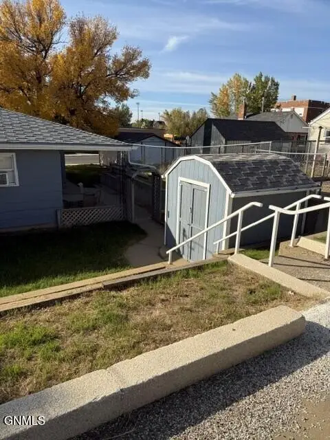 319 1st Street Se, Dickinson, ND 58601 - #3