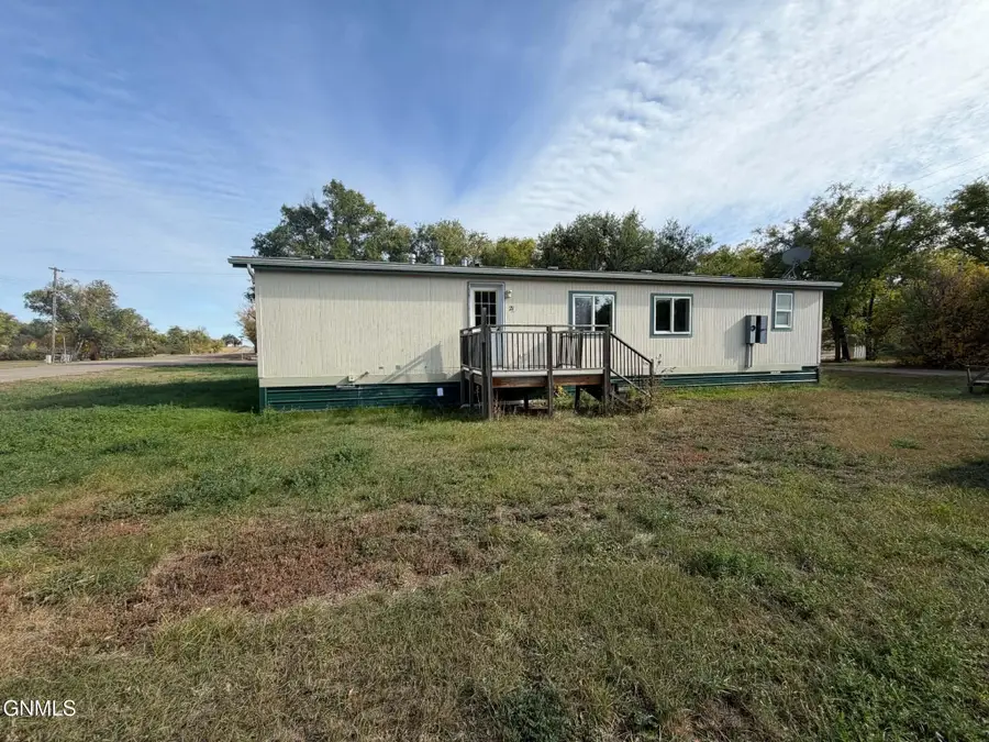 419 2nd Avenue N, Medicine Lake, MT 59247 - #2