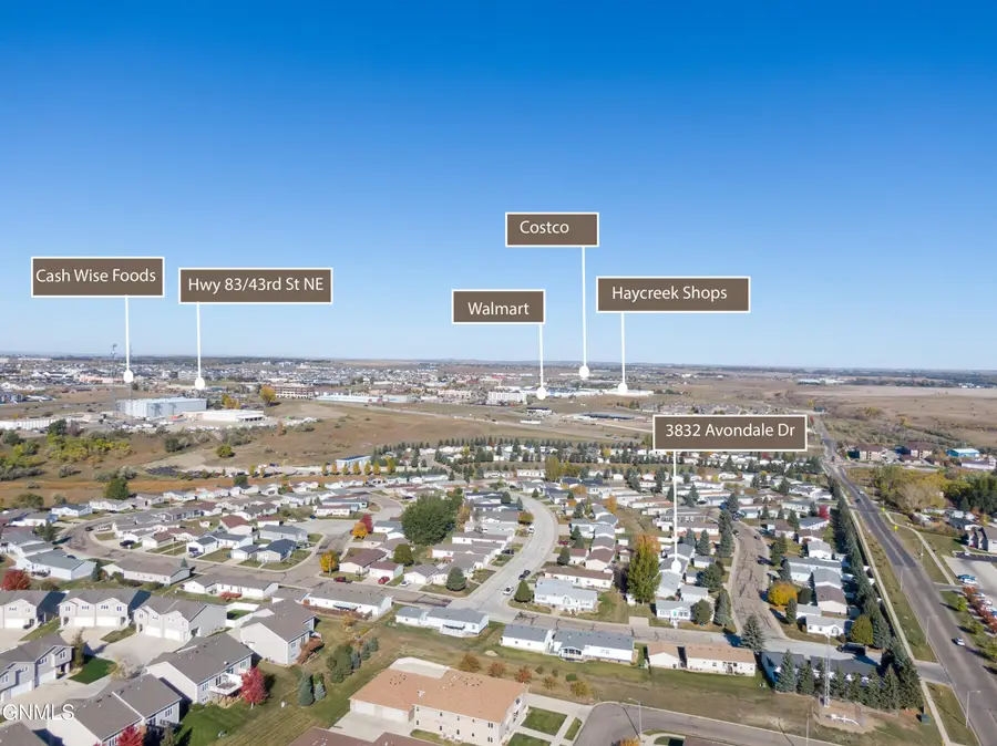 3832 Avondale Drive, Bismarck, ND 58503 - #2
