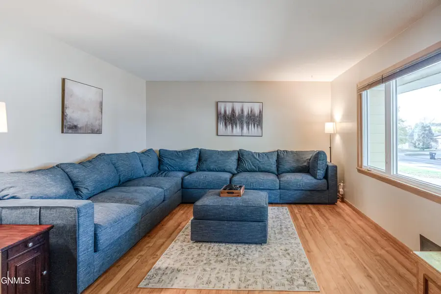 1321 17th Street, Bismarck, ND 58501 - #2