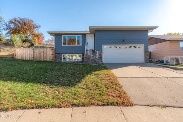 1230 Michigan Avenue, Bismarck, ND 58504