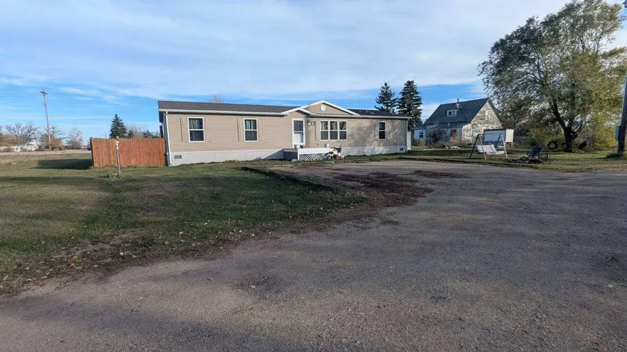 379 Broadway St., Palermo, ND 58769 - Image #3