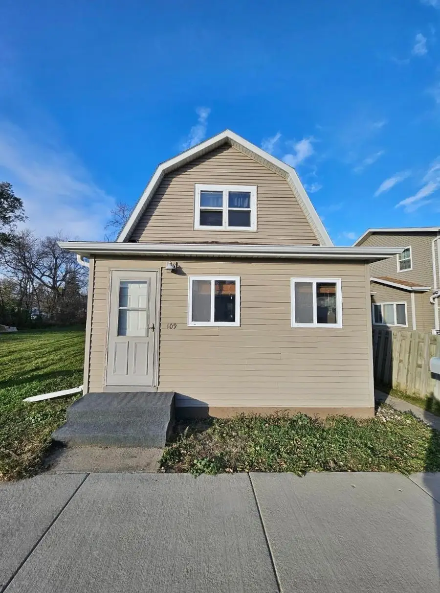 109 1st St. NE, Rugby, ND 58368 - Image #2