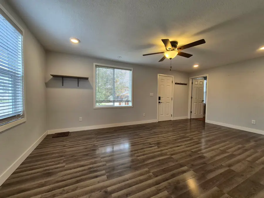 116 1ST AVE NE, Surrey, ND 58785 - Image #3