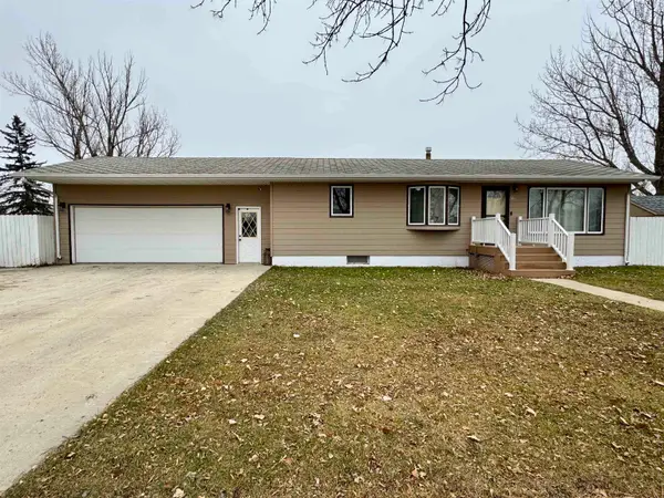 502 SE 7th Ave, Stanley, ND 58784