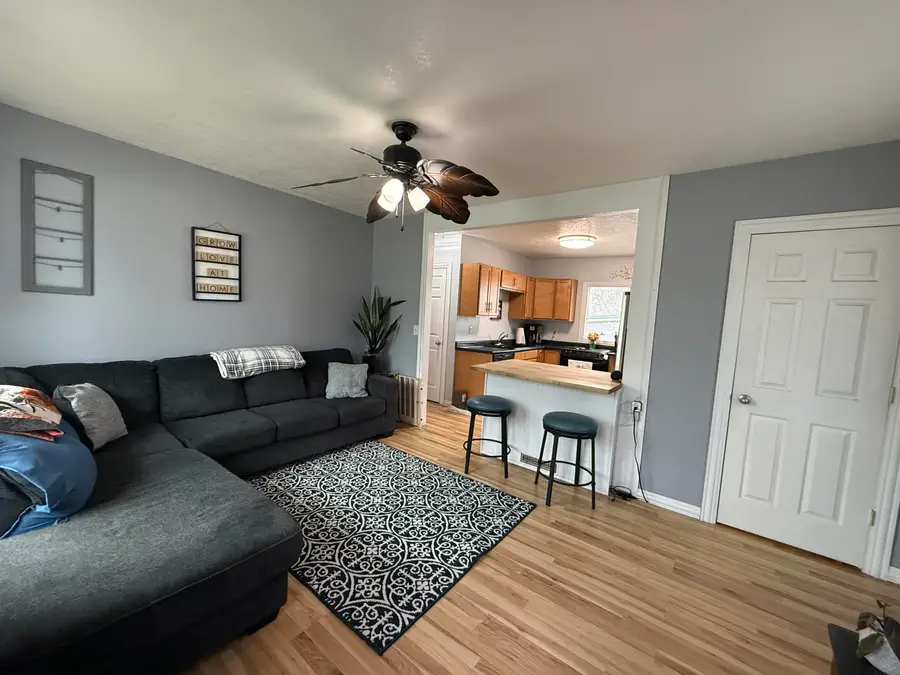 509 NW 13th St, Minot, ND 58703 - Image #2