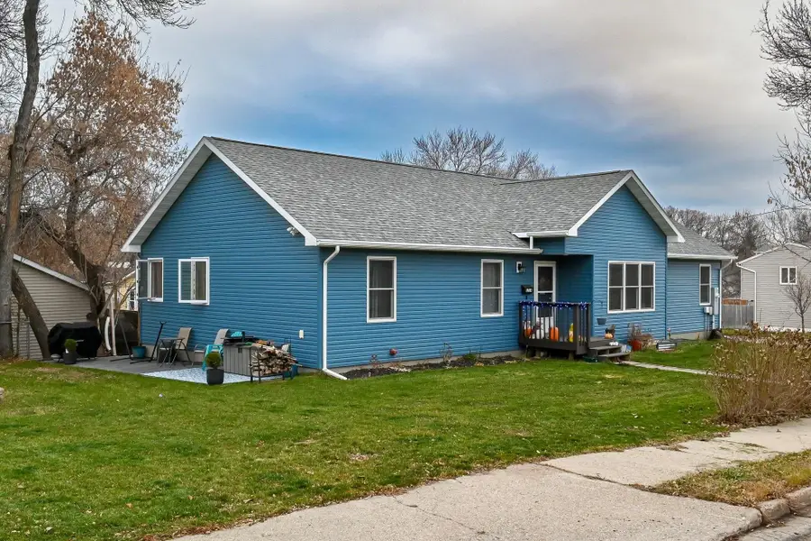 1714 University Avenue W, Minot, ND 58703 - #2