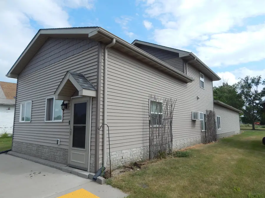 105 MAIN ST W, Deering, ND 58731 - Image #3