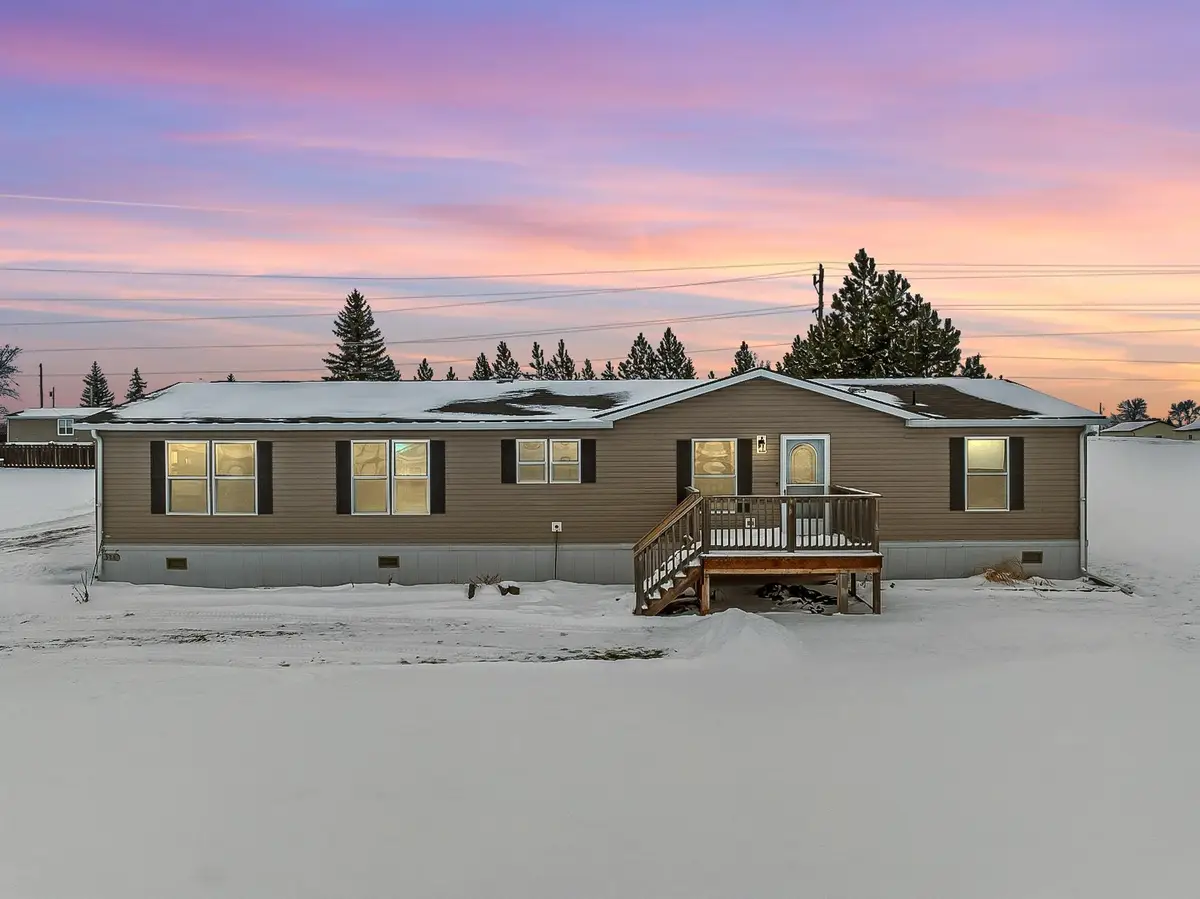 328 S Welo Street, Tioga, ND 58852 - Image #1