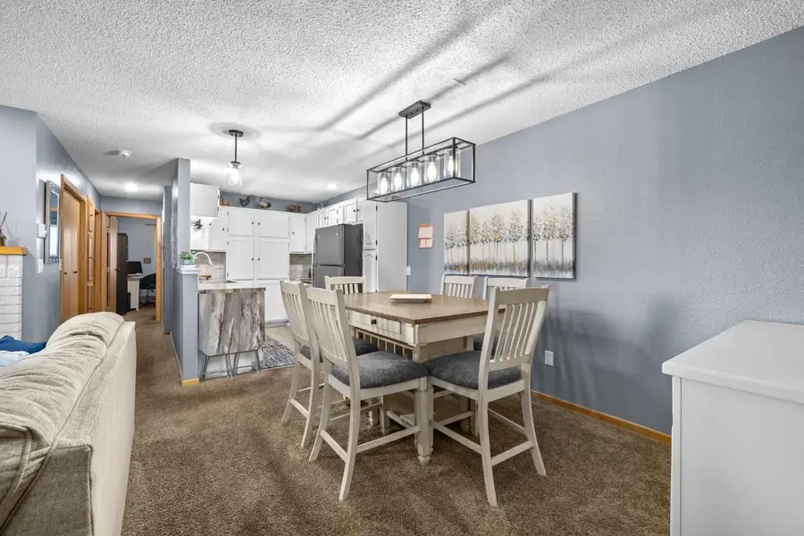 924 28th Ave #303 SW, Minot, ND 58701 - Image #2