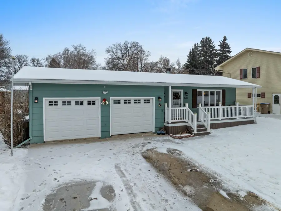 1501 10th St SW, Minot, ND 58701 - Image #2