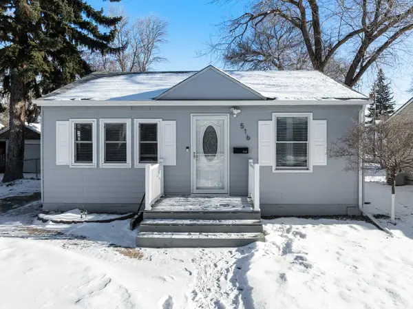 516 19TH ST NW, Minot, ND 58703