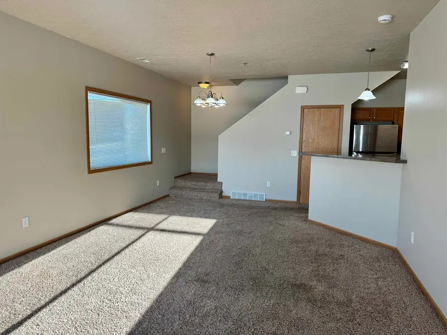 1339 34th Ave SE SE, Minot, ND 58701 - Image #2
