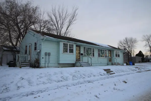 611 & 613 5th Ave SW, Minot, ND 58701