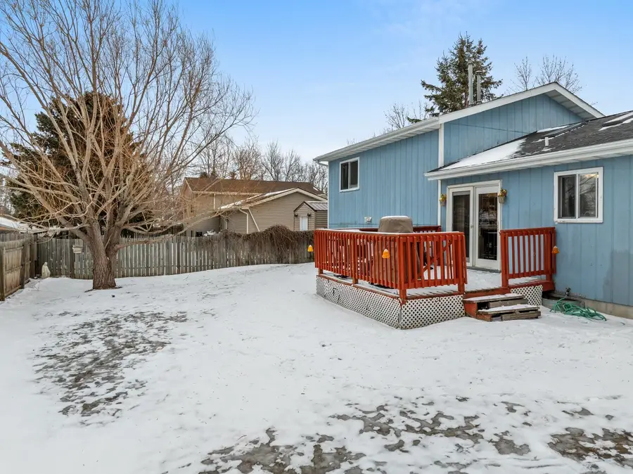 904 26th Ave NW, Minot, ND 58703-0741 - Image #3