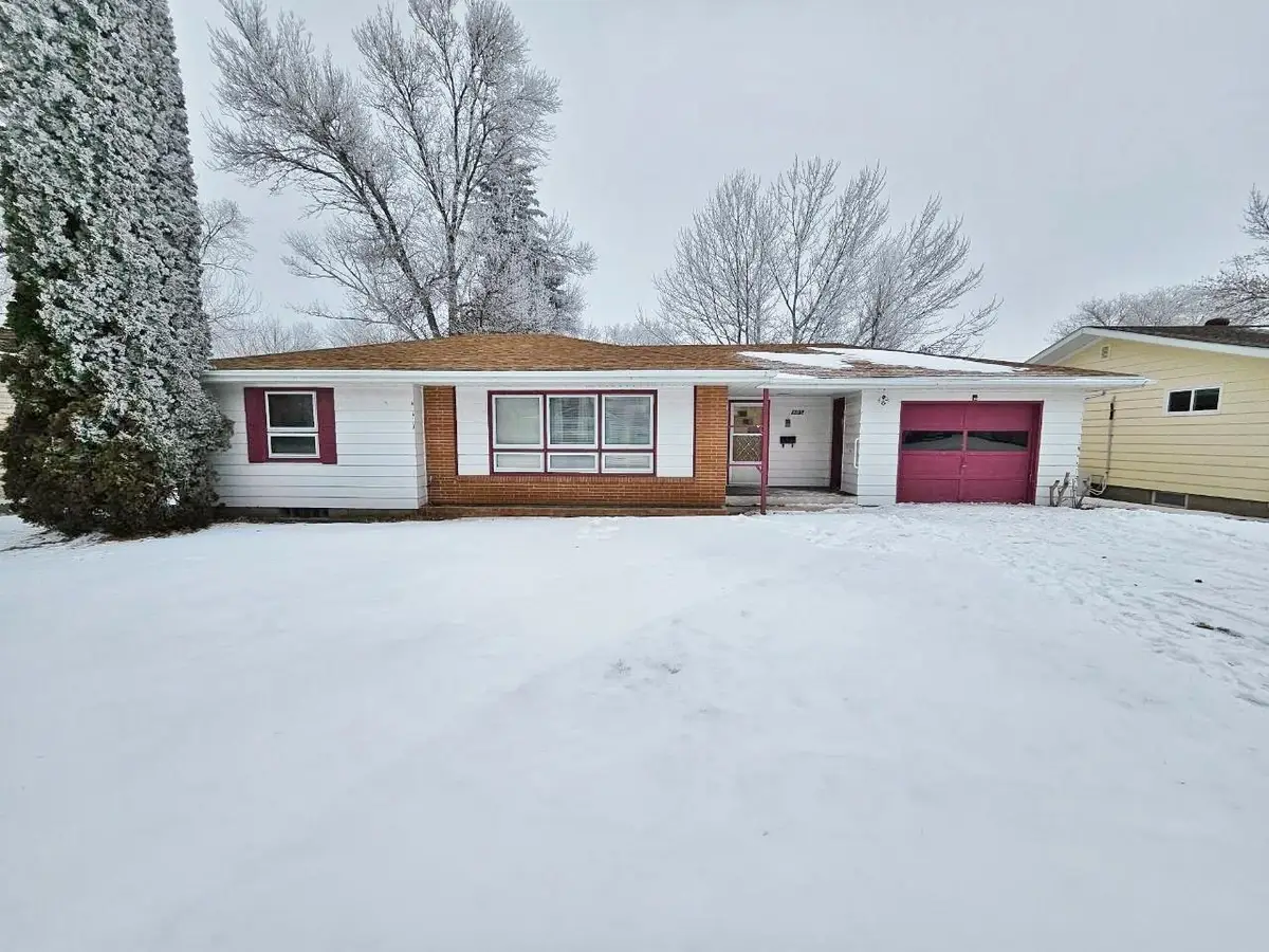 405 4th St. SE, Rugby, ND 58368 - Image #1