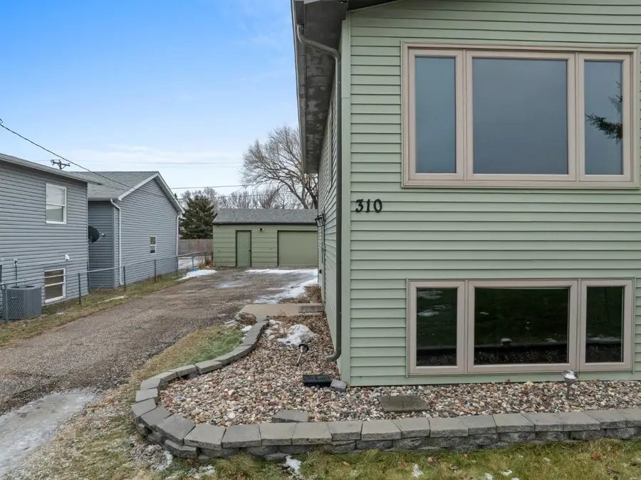 310 Colton Ave, Burlington, ND 58722 - Image #3
