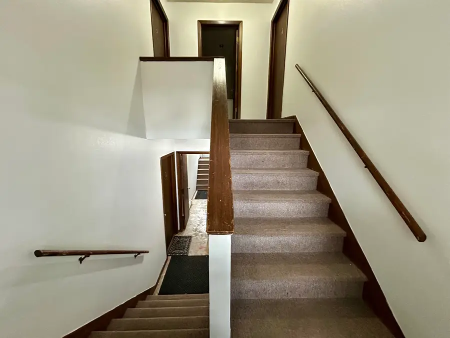 1811 6th St SE, Minot, ND 58701 - Image #2