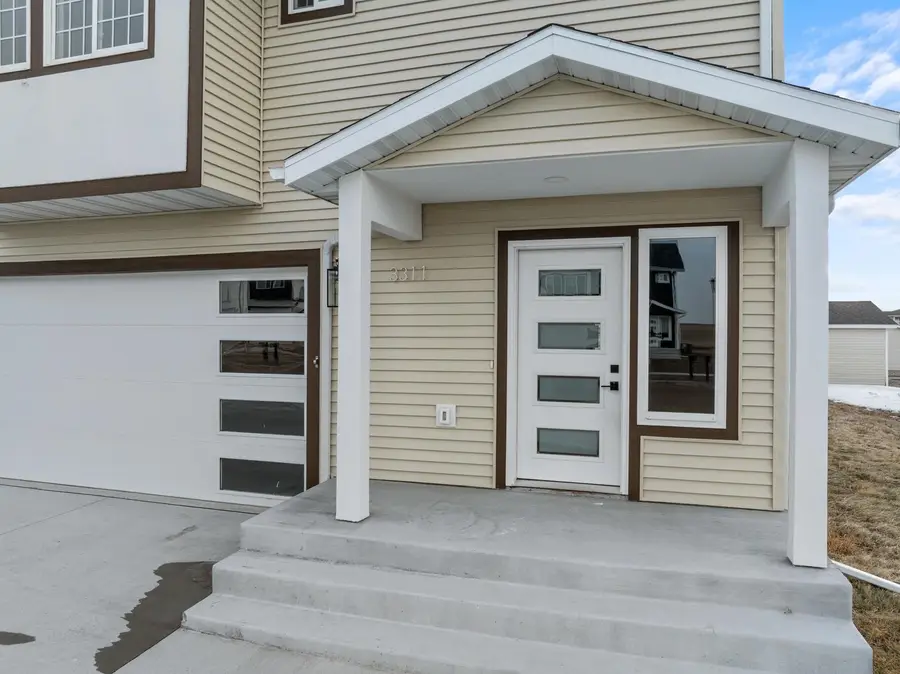 3311 23rd Ave NW NW, Minot, ND 58703 - Image #3