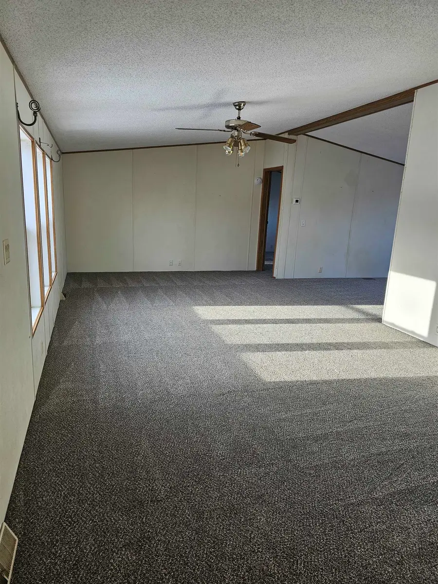 406 31ST AVE SE - LOT 215, Minot, ND 58701 - Image #2