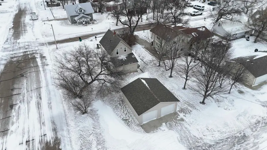7 3rd St SE, Garrison, ND 58540 - Image #2