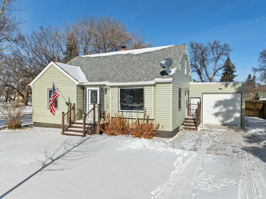 8 W 3rd ave, Velva, ND 58790 - Image #2