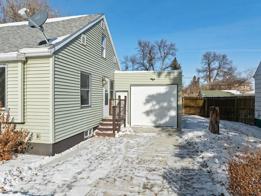 8 W 3rd ave, Velva, ND 58790 - Image #3