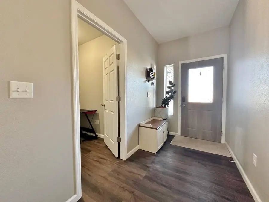 97 Mulberry Loop NE, Minot, ND 58703-0570 - Image #3