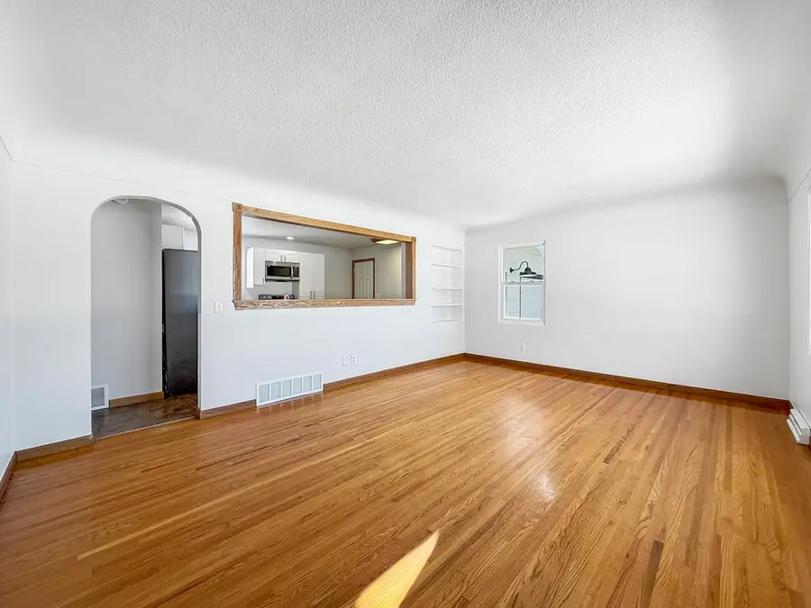 1920 6th St. NW, Minot, ND 58703 - Image #2