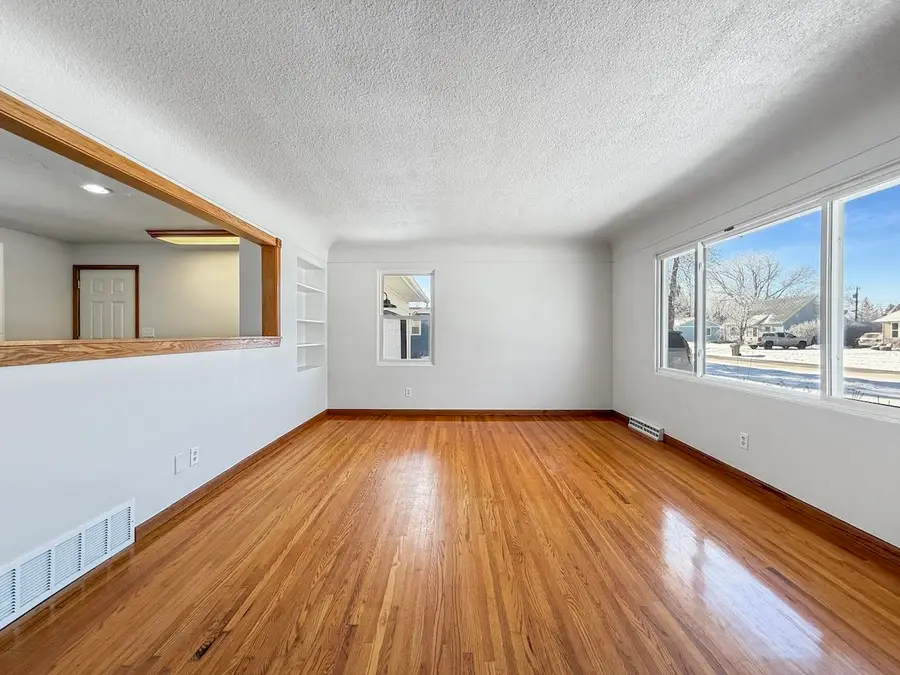 1920 6th St. NW, Minot, ND 58703 - Image #3