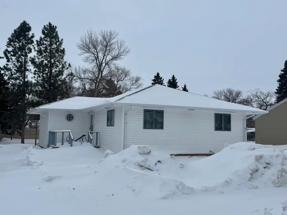 211 12TH ST W, Bottineau, ND 58318 - Image #1