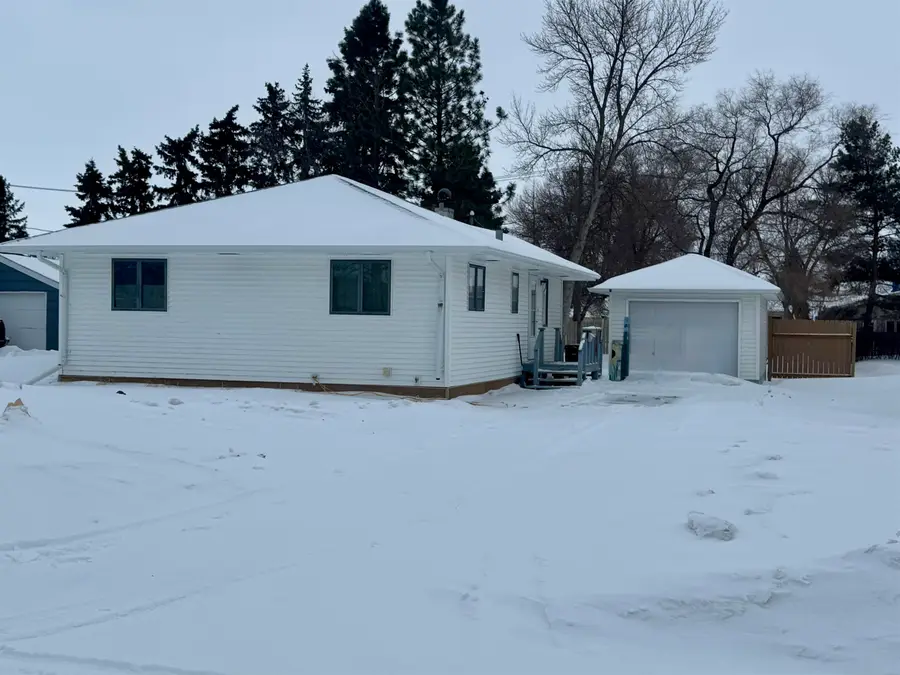 211 12TH ST W, Bottineau, ND 58318 - Image #2