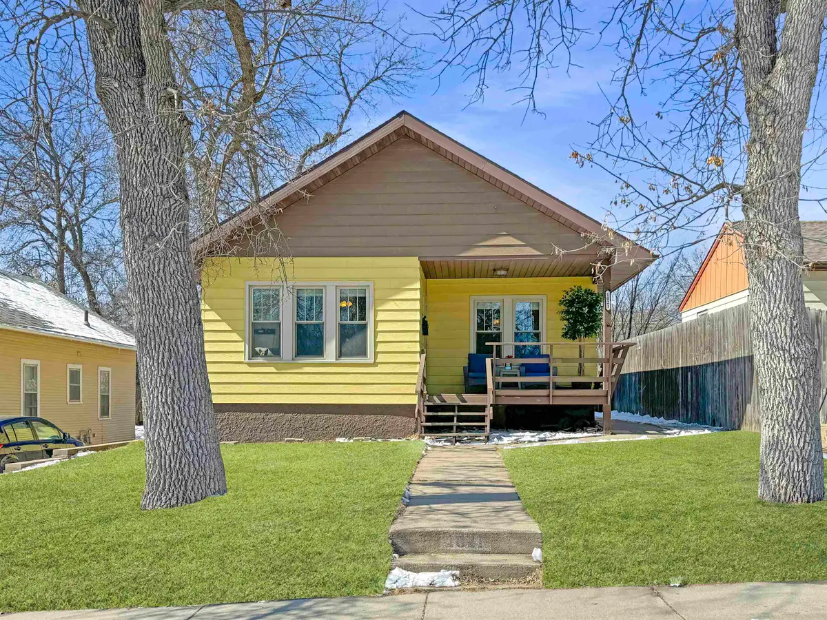 1021 1st St NW, Minot, ND 58703 - Image #1