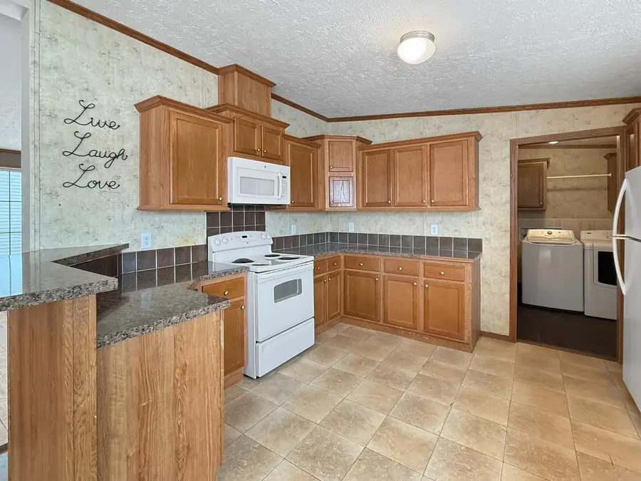 705 Coneflower Drive, Minot, ND 58701 - Image #3
