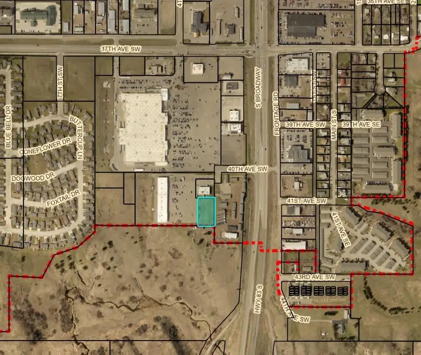 325 40th Ave SW, Minot, ND 58701 - Image #1