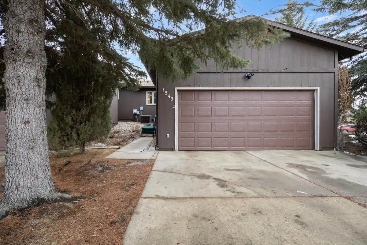 1545 16th St NW, Minot, ND 58703 - Image #1