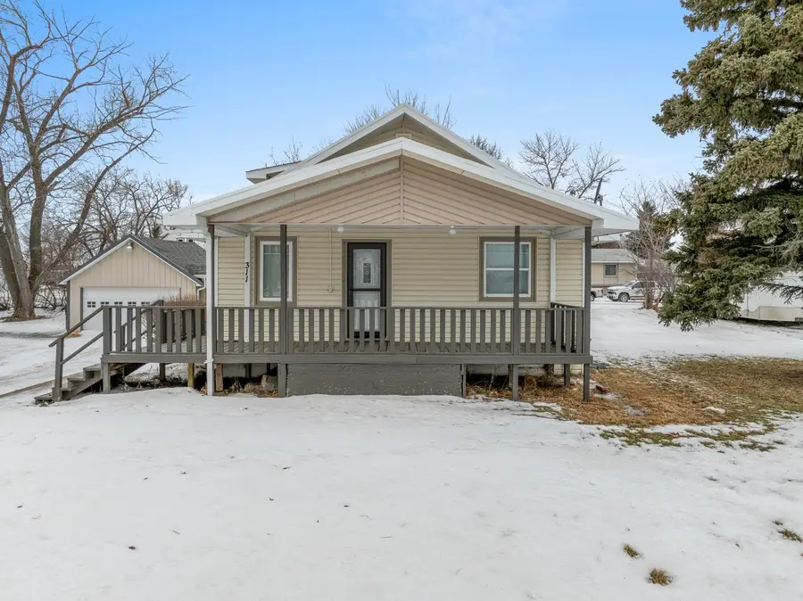 311 MAIN ST N, Stanley, ND 58784 - Image #2