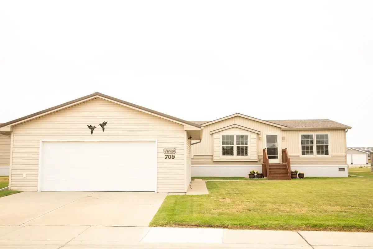 709 Foxtail Drive, Minot, ND 58701 - Image #1
