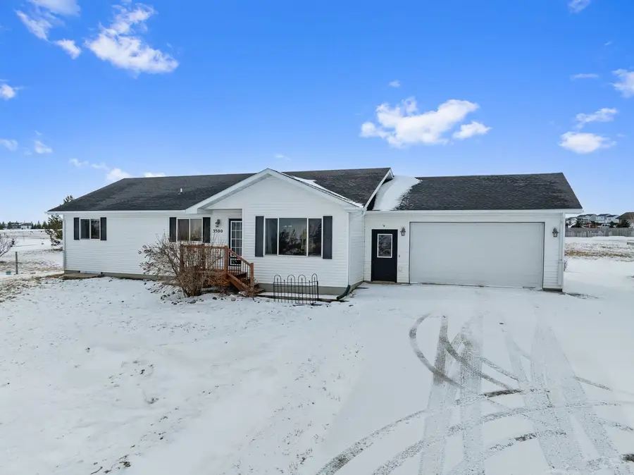 3500 Buckskin Dr NE, Minot, ND 58703 - #2