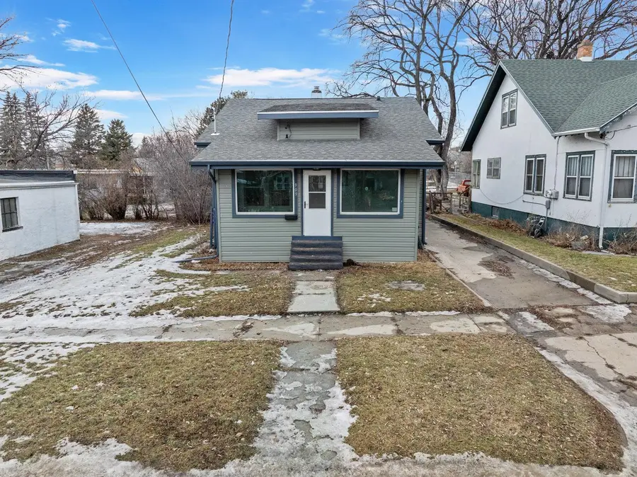 909 Main St N, Minot, ND 58703 - #3