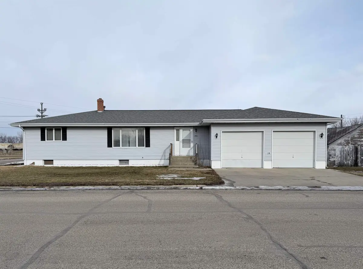 200 1st St, Underwood, ND 58576 - #1