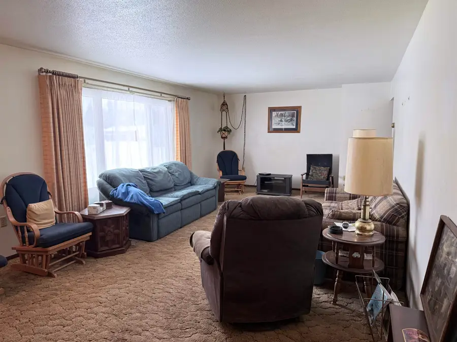 200 1st St, Underwood, ND 58576 - #3