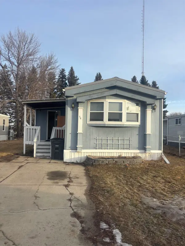 1852 16TH ST SW LOT 54, Minot, ND 58701