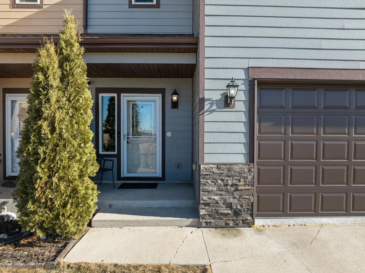 4007 Crossing St SW, Minot, ND 58701 - #1