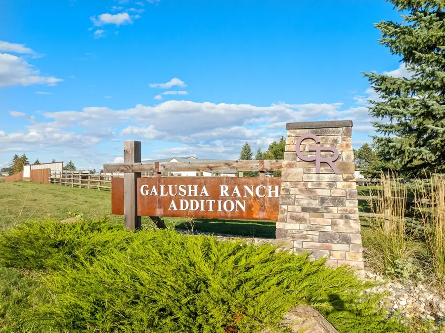 4908 24TH ST SE, Minot, ND 58701 - #2