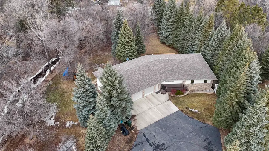 4700 38th St. SE, Minot, ND 58701 - #2