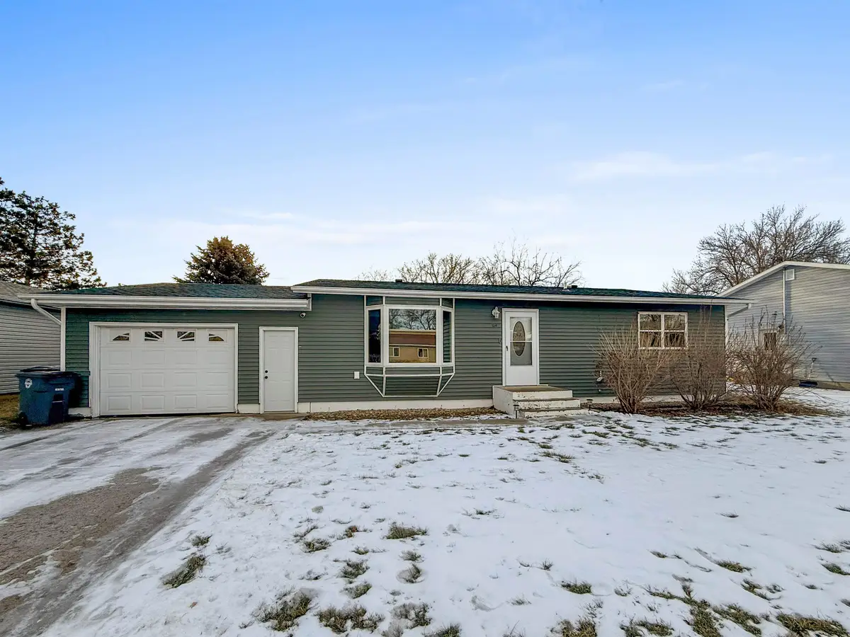 514 Valley Ave, Burlington, ND 58722 - #1