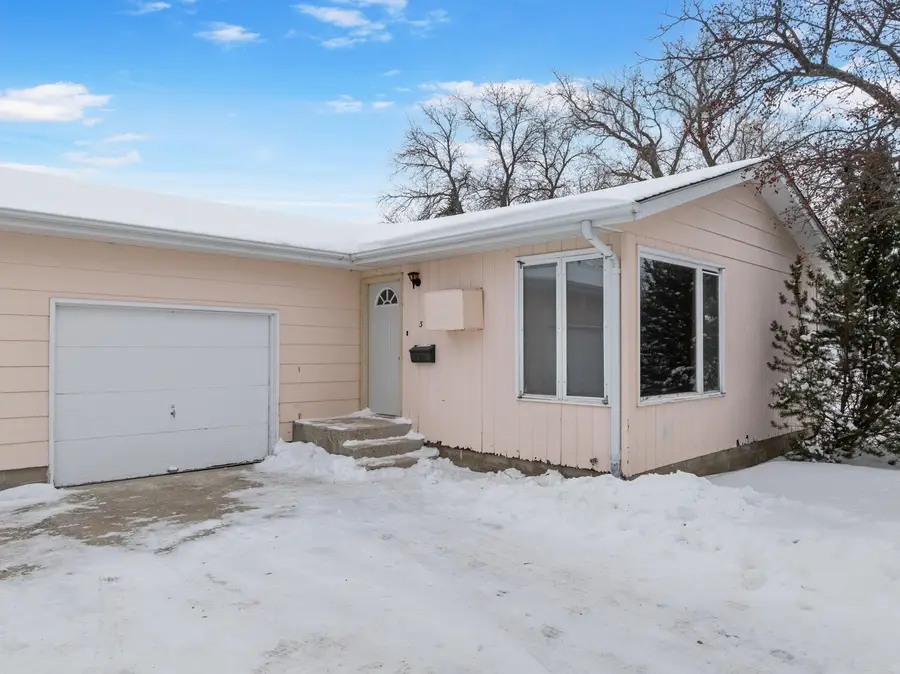 319 8TH STREET WEST, Bottineau, ND 58318 - #3