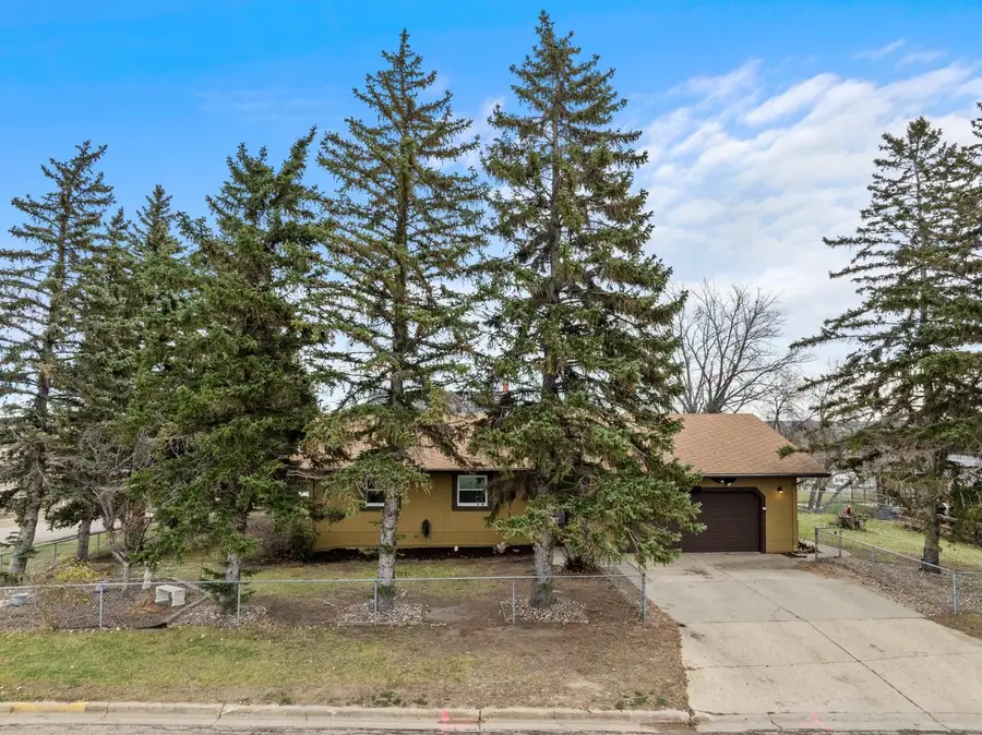 1410 1ST ST NE, Minot, ND 58703 - #2